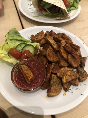 potato wedges   at Forum 3 in Stuttgart