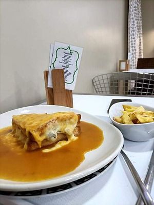 Quem vai ao norte não tem desculpa para não comer uma francesinha at Vegan Details in Braga