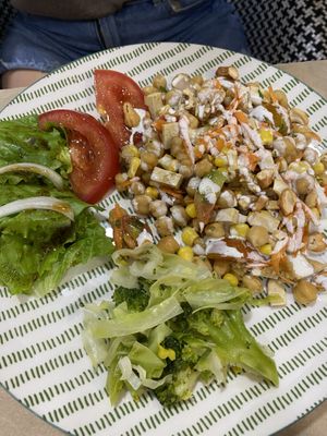 Chickpea salad  at Vegan Details in Braga