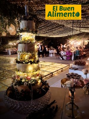 Tortas veganas por encargo. at VEGANO El Buen Alimento in Cali