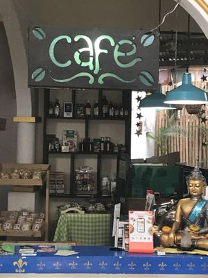 Bar area at VEGANO El Buen Alimento in Cali