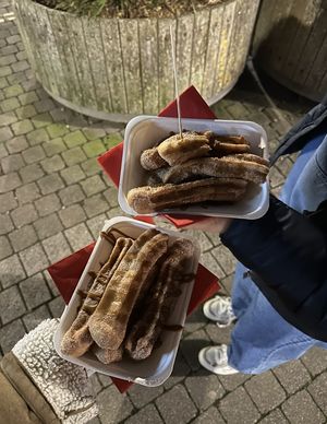 Vegan churros😍 lots of sauce options e.g., caramel, biscoff and chocolate!  at Kernow Churros in Truro