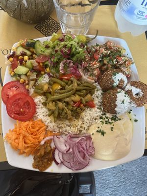 Mix vegano  at Al Madina in Pisa