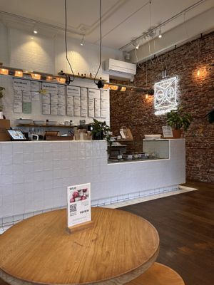 More of a pick up place  at Wild & The Moon - Van Woustraat in Amsterdam