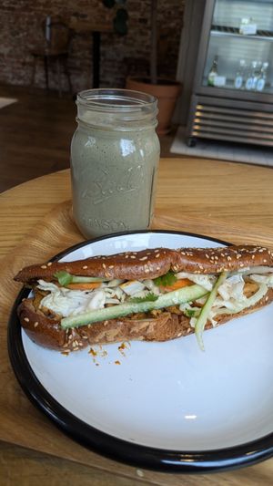  at Wild & The Moon - Van Woustraat in Amsterdam