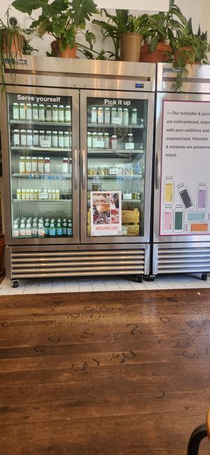  at Wild & The Moon - Van Woustraat in Amsterdam