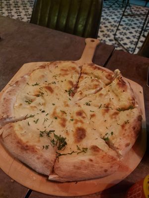 Cheesy garlic bread at The Vegan Table in Bangkok
