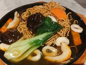 claypot seafood noodle at A-One Signature 一品阁 - Raffles City in Central Singapore