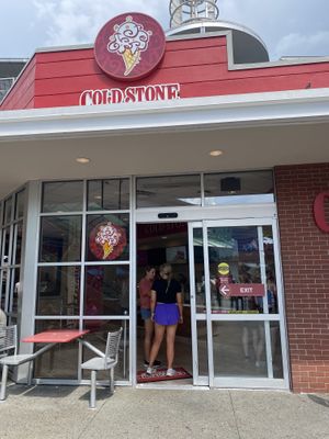 Entrance   at Universal Studios - Cold Stone Creamery in Orlando