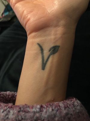 My V-Tattoo by Antonio   at Omega Tattoo in Stuttgart