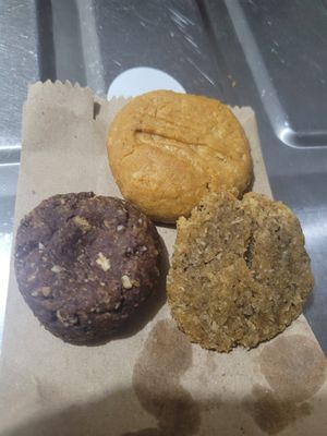vegan cookies to go at Zona ProSalud in Guatape