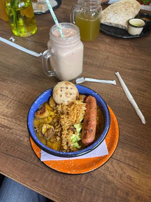 Cazuela paisa  at Zona ProSalud in Guatape