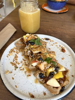 French toast and Maracuya juice   at Zona ProSalud in Guatape