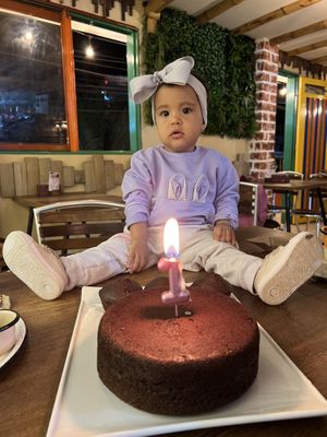 My little girl on her birthday #Veganuary at Zona ProSalud in Guatape