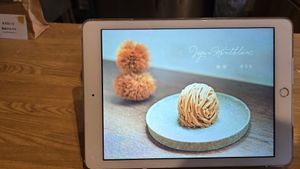 Menu at Ocha Ohana Montblanc in Osaka