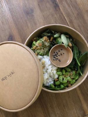 „Detox bowl“ to go   at Wyld in Stuttgart