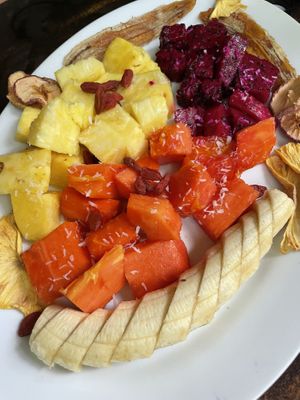 Tropical fruit plate at Naked Foods in Nosara