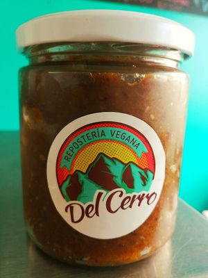 Manjar de dátiles at Del Cerro in Valdivia