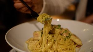 Chick'n alferdo at Coletta in New York City