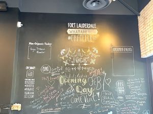 💚🌱  at Raw Juce in Fort Lauderdale