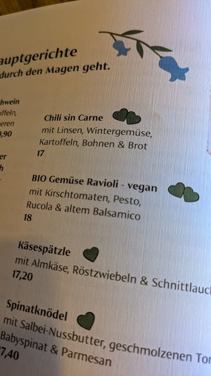 2 green hearts = vegan at KRAFTalm in Itter