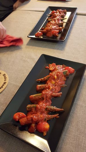 Vegan okra with Surinamese tomato sauce at Mademoiselle Carmen Louise in Goeppingen
