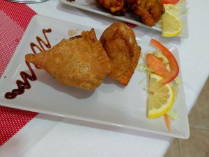 Samosas at Namaste Restaurante in Bilbao