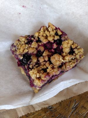 Blueberry crumble flapjack (May 2022) at Bluebird Bakery in York