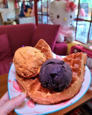  at Heartbreak Melts in Northeast Singapore