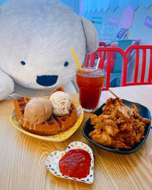 Ice cream and juice and mushroom bites  at Heartbreak Melts in Northeast Singapore