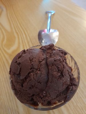 Choc ice cream at Heartbreak Melts in Northeast Singapore