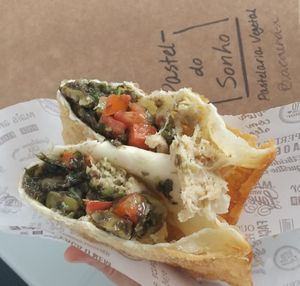 sabor bacalhau vegano. bem recheado e temperado at Um Sonho de Coxinha (Cantina Vegana) in Sao Paulo