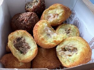 Mix de Salgados 15 Unidades   at Um Sonho de Coxinha (Cantina Vegana) in Sao Paulo