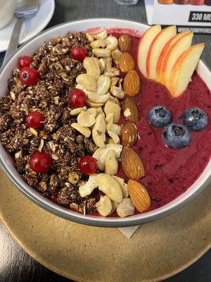Smoothie bowl with red berries at Cirkele in Eger