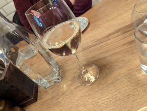 Alcohol free Chardonnay at Veganska Ölbaren in Stockholm