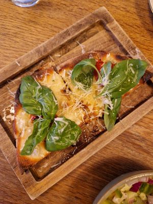 Garlic bread at Veganska Ölbaren in Stockholm