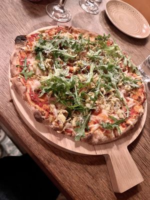 Rocket pizza   at Veganska Ölbaren in Stockholm