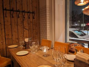 Ambiance at Veganska Ölbaren in Stockholm