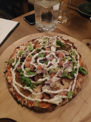Kebab pizza at Veganska Ölbaren in Stockholm