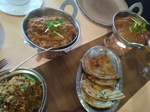 Soy masala, aubergine city, veg biryani, and whole grain bread at Indian Palace in Mainz