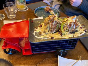 dish: smacked samosa (potato pastry) at Raffat in Leuven