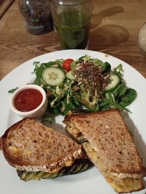 Vegan lunch at Le Pain Quotidien in Brussels