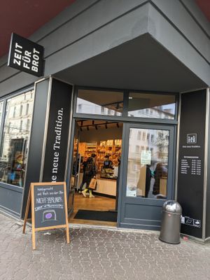 view from outside at Zeit für Brot - Schweizer in Frankfurt