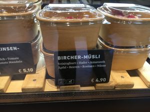 Vegan museli at Zeit für Brot - Schweizer in Frankfurt