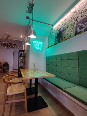 Indoors at Greens 42 in Alicante