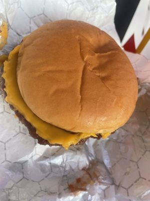 Cheeseburger  at Mr.Charlie's - Los-Angeles in Los Angeles