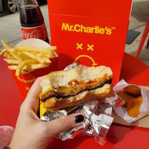 Best cheeseburger ever at Mr.Charlie's - Los-Angeles in Los Angeles