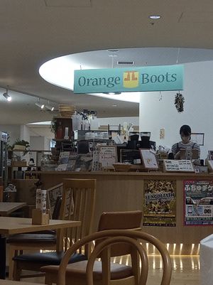 Order counter at Orange Boots オレンジ色のブーツ in Tokyo
