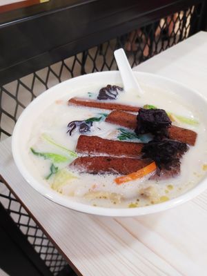 Sliced Vegetarian Fish Bee Hoon at e Veg - Marina Square - 益素食 in Central Singapore