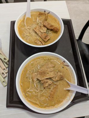 Laksa at e Veg - Marina Square - 益素食 in Central Singapore
